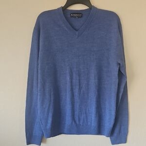 Hart Schaffner Marx Blue V-Neck Sweater M Extra Fine Merino Wool